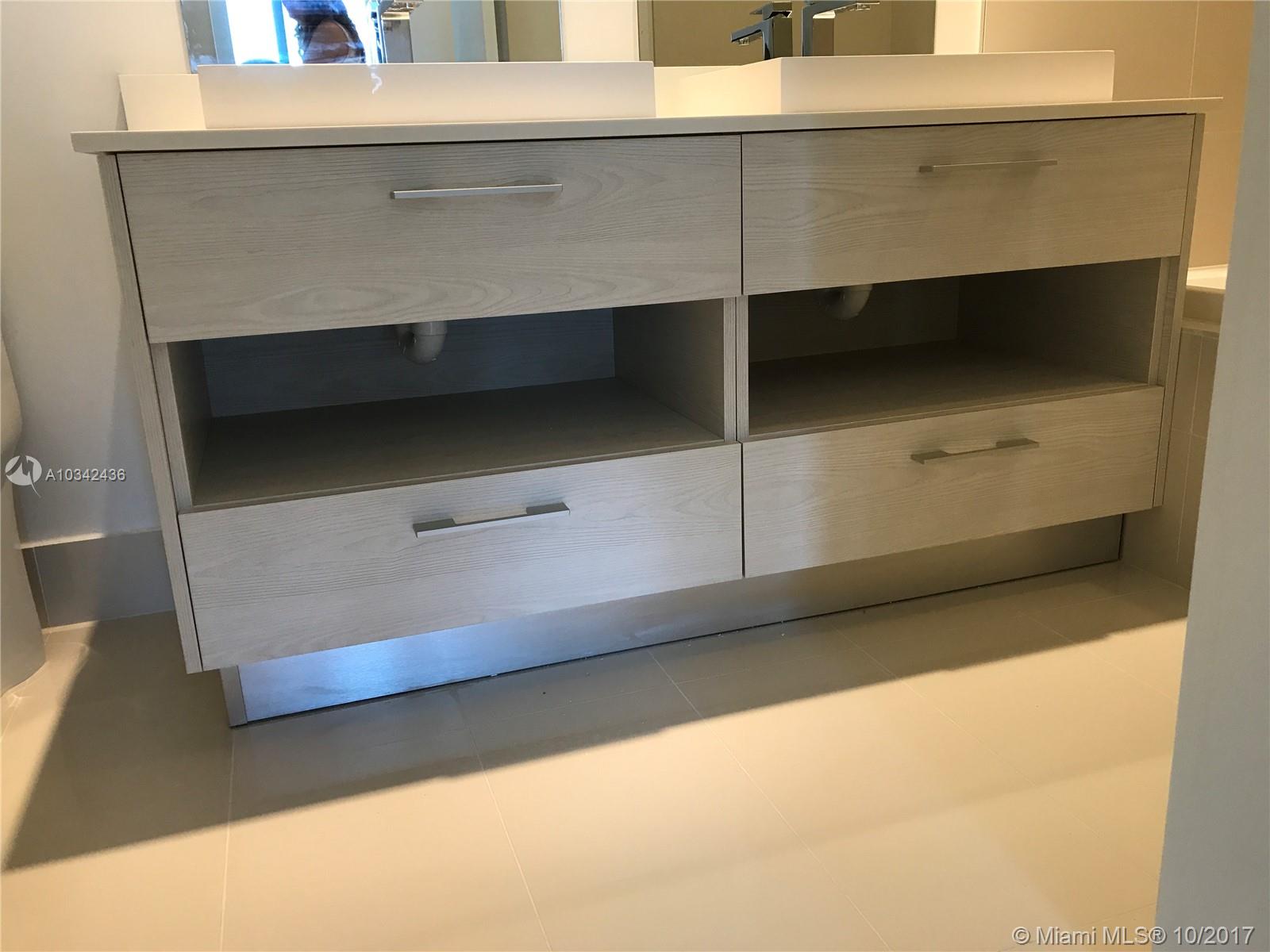 BRICKELL HEIGHTS EAST CON - Residential Lease