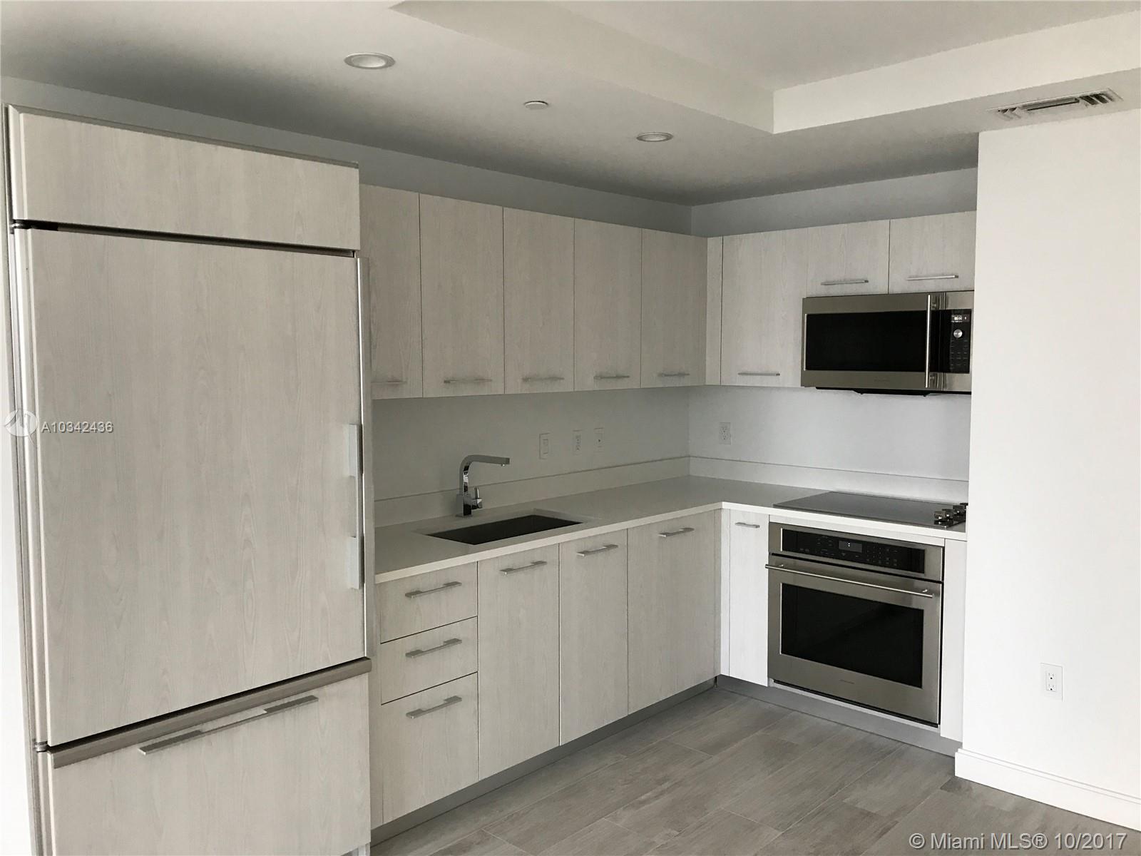 BRICKELL HEIGHTS EAST CON - Residential Lease