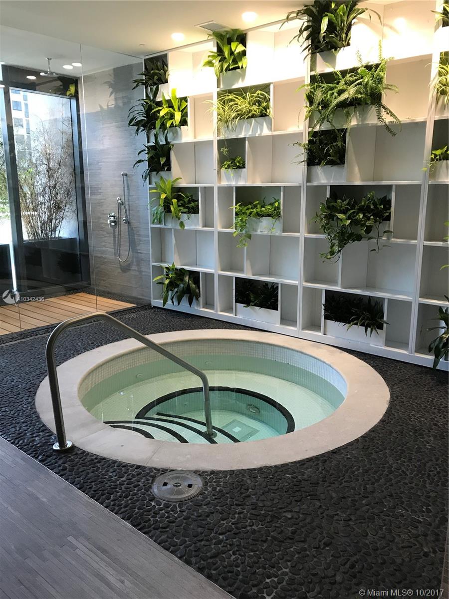 BRICKELL HEIGHTS EAST CON - Residential Lease
