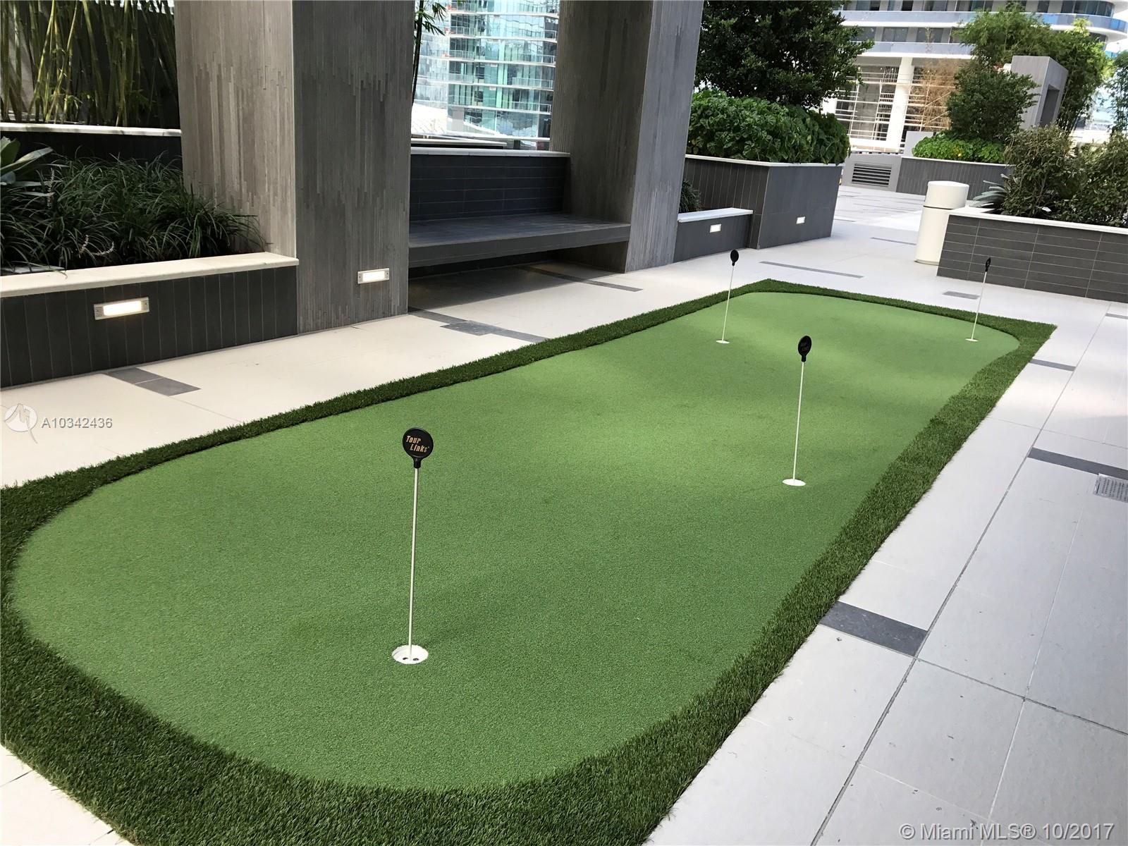 BRICKELL HEIGHTS EAST CON - Residential Lease