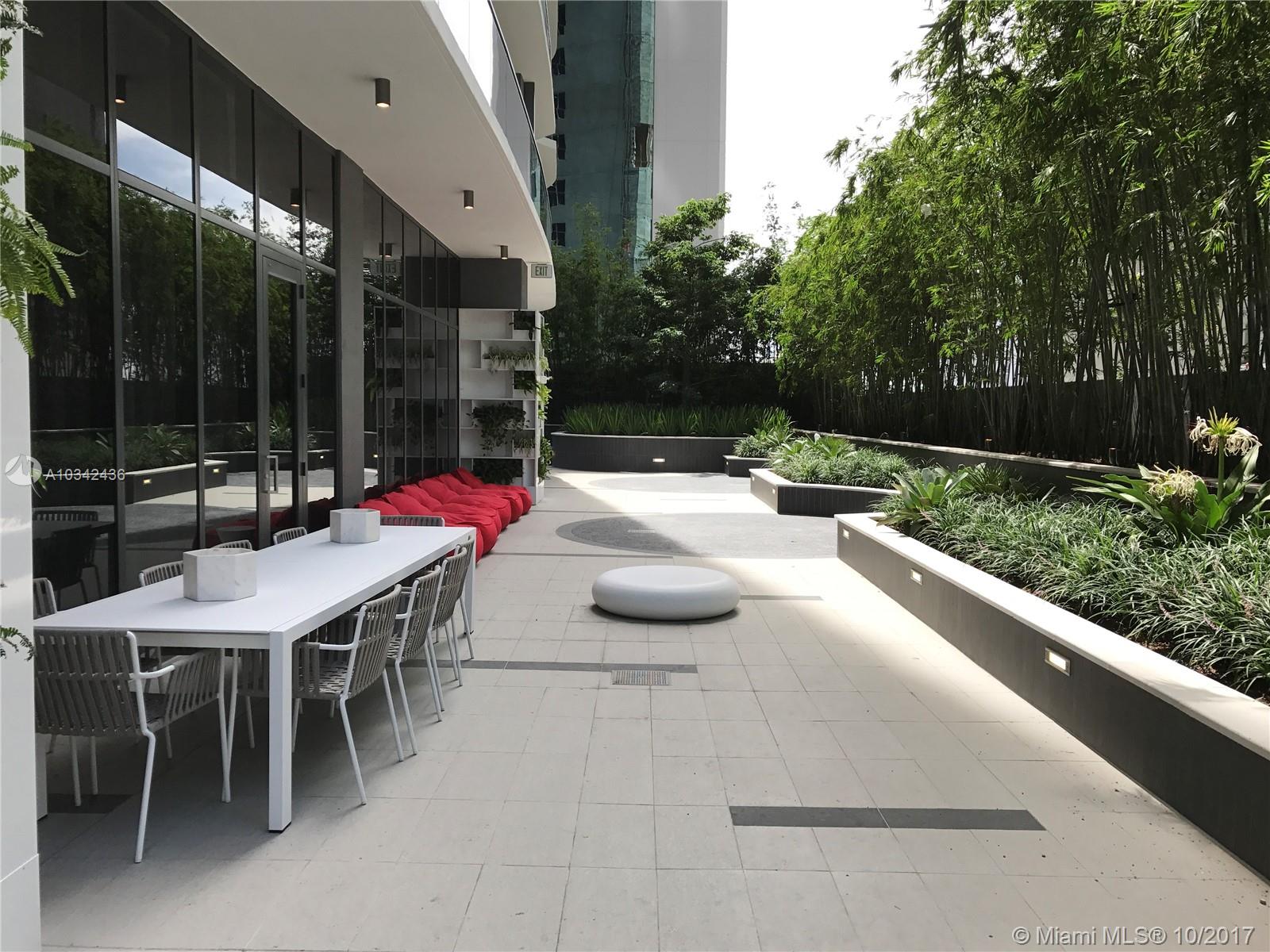BRICKELL HEIGHTS EAST CON - Residential Lease