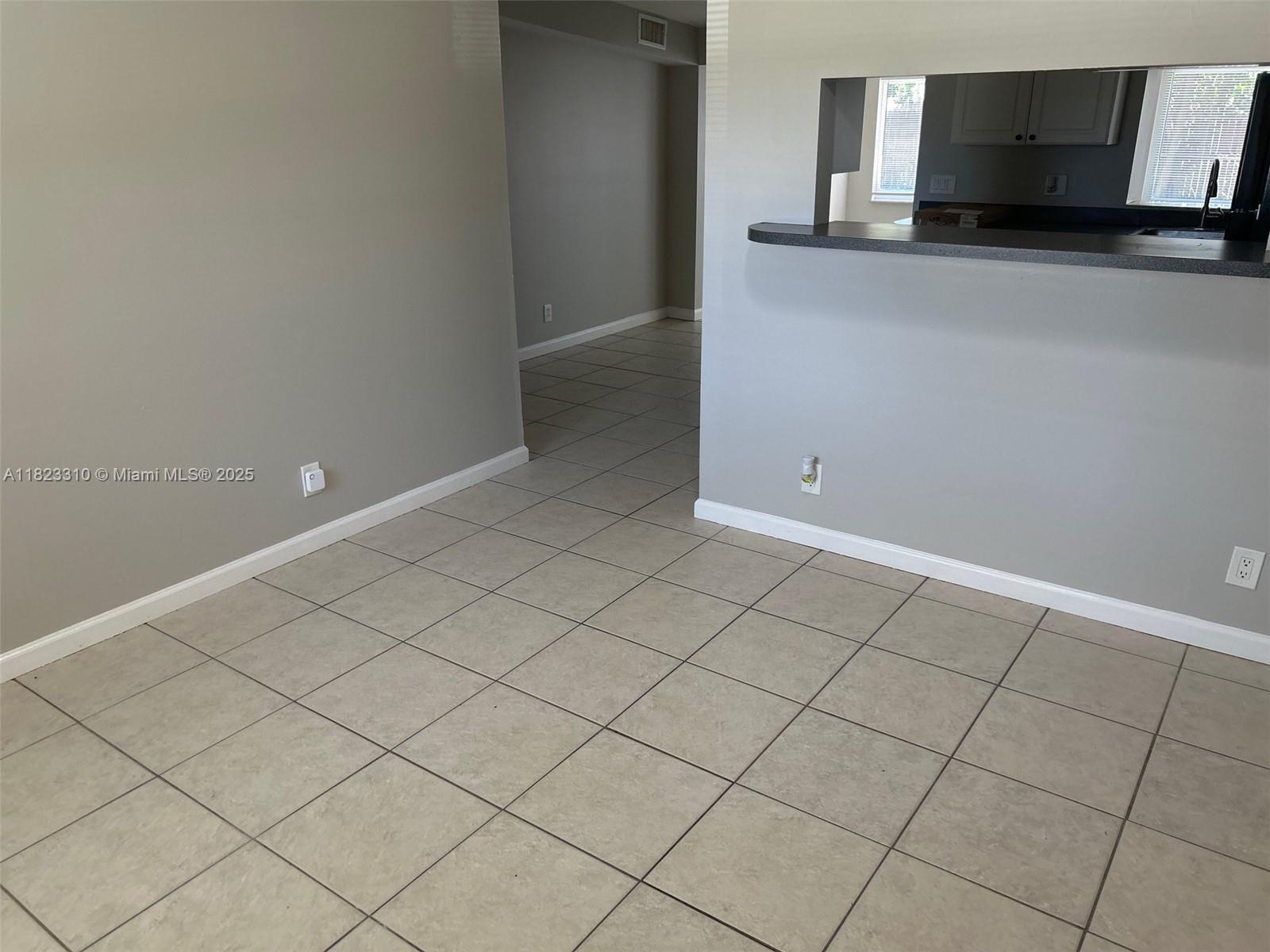 PALM BEACH CABANA COLONY - Residential