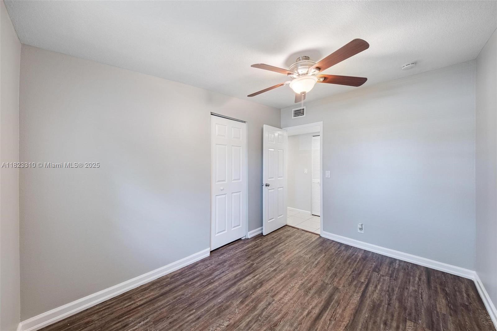 PALM BEACH CABANA COLONY - Residential