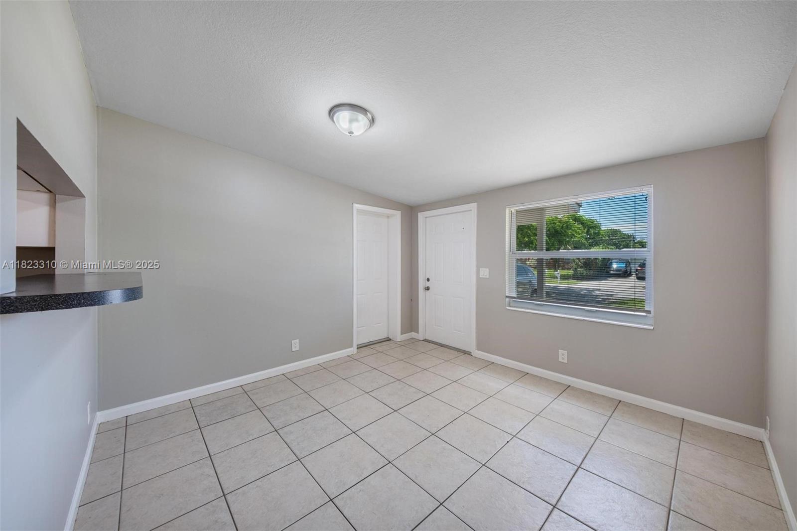 PALM BEACH CABANA COLONY - Residential