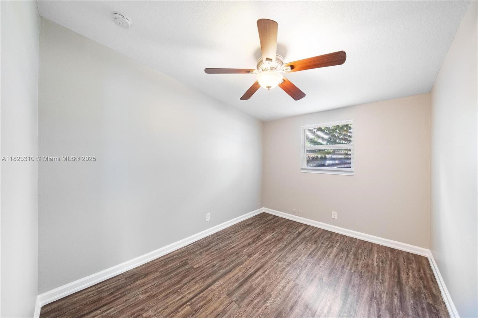 PALM BEACH CABANA COLONY - Residential