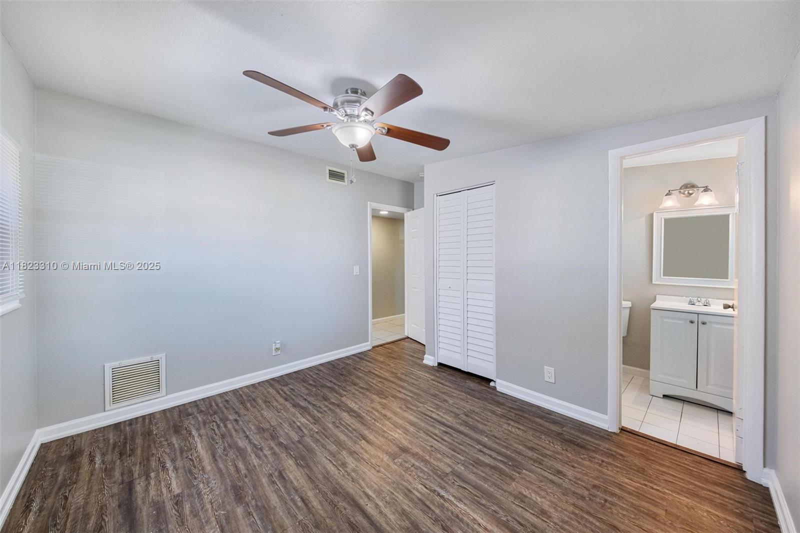 PALM BEACH CABANA COLONY - Residential