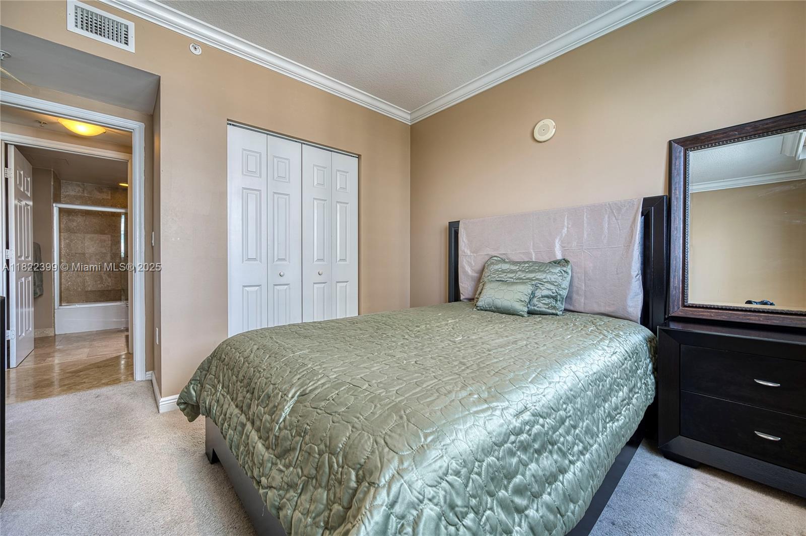 DUO CONDOMINIUM EAST - Residential