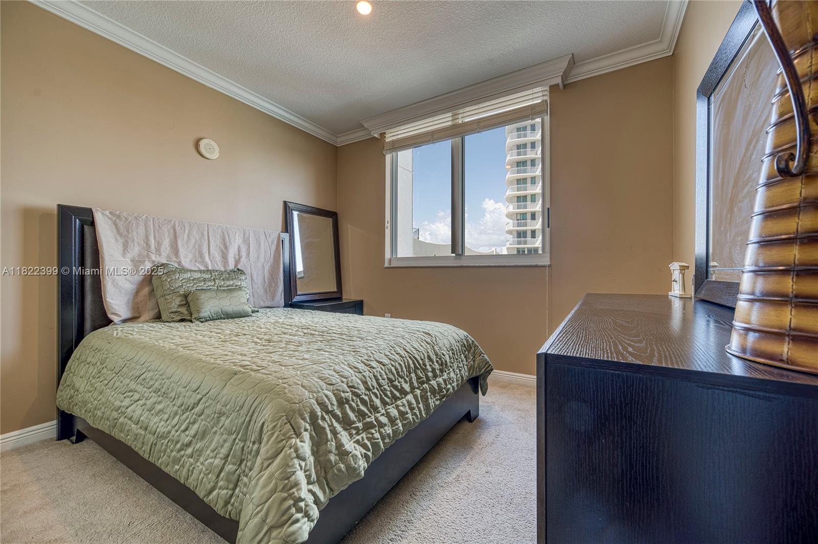 DUO CONDOMINIUM EAST - Residential