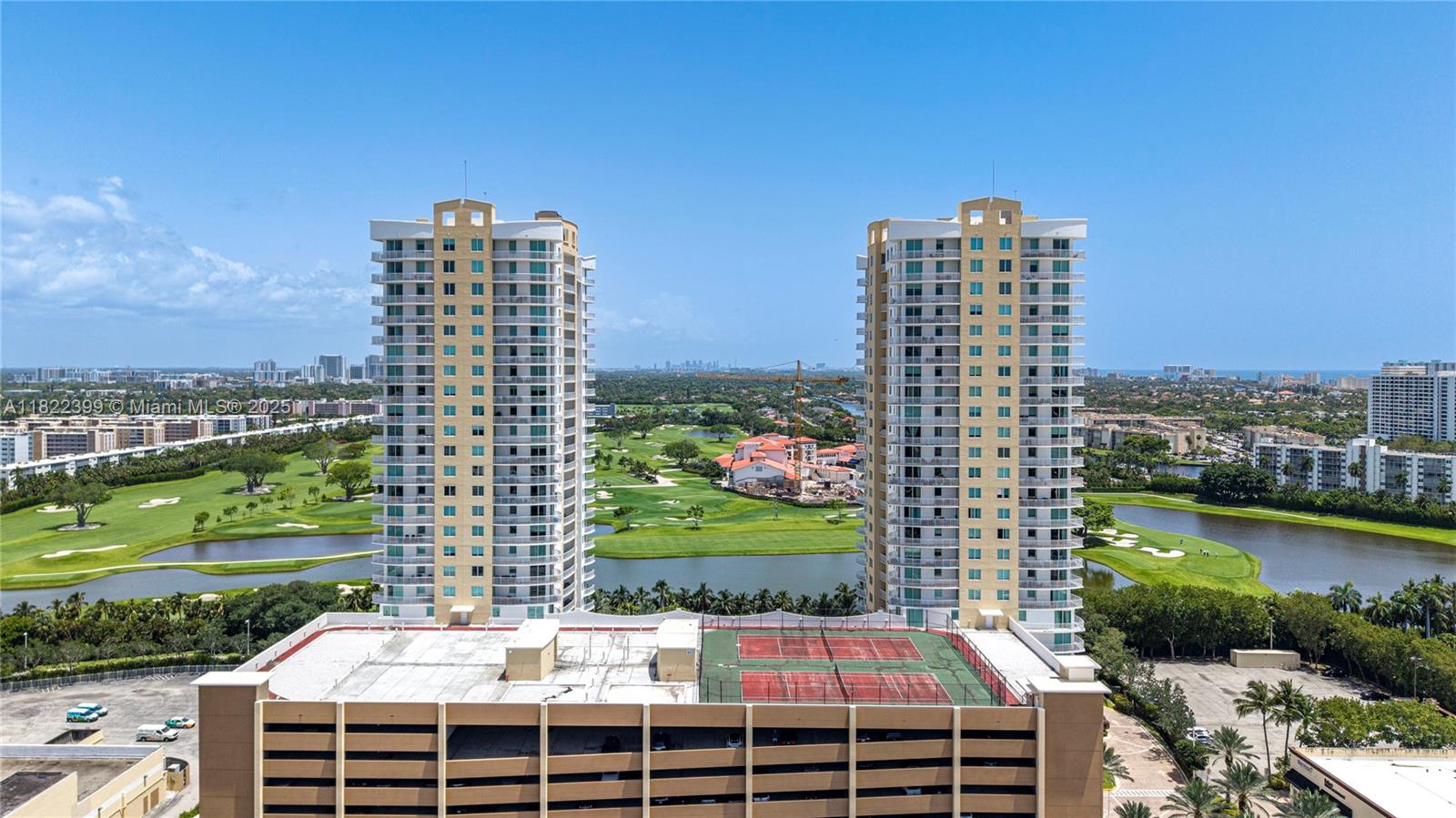 DUO CONDOMINIUM EAST - Residential