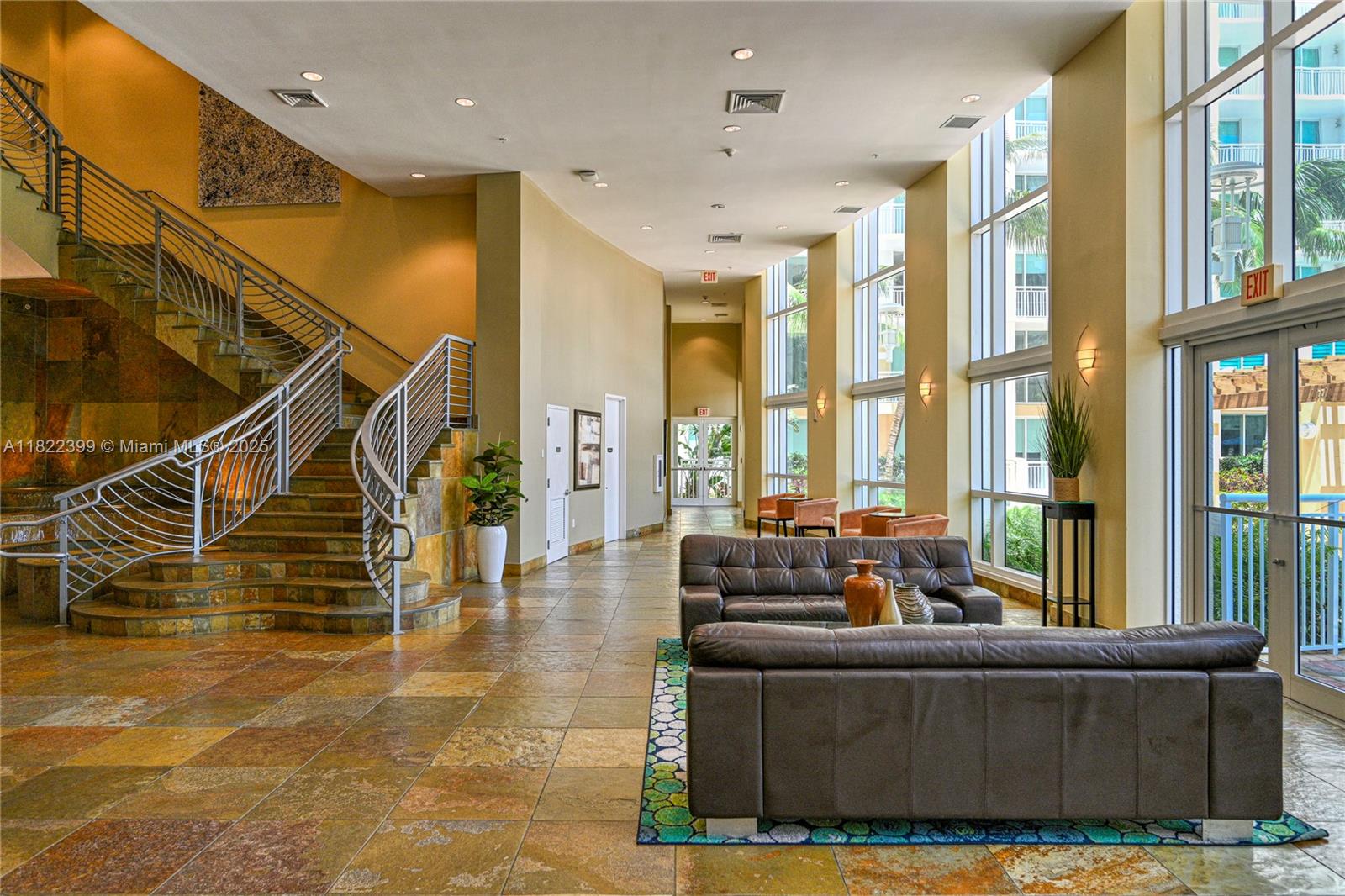 DUO CONDOMINIUM EAST - Residential