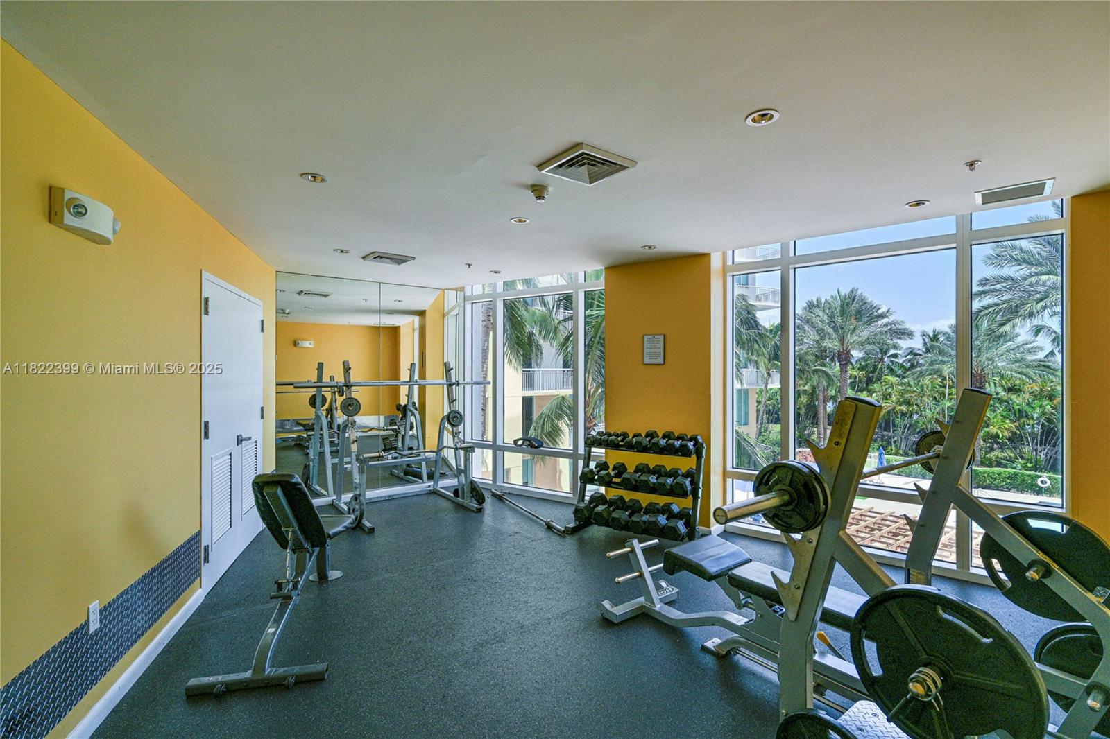 DUO CONDOMINIUM EAST - Residential