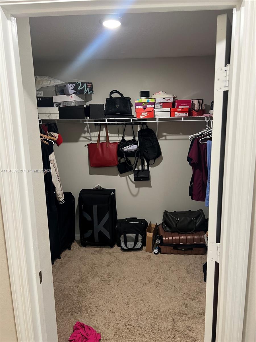 PORT ST LUCIE SECTION 18 - Residential Lease