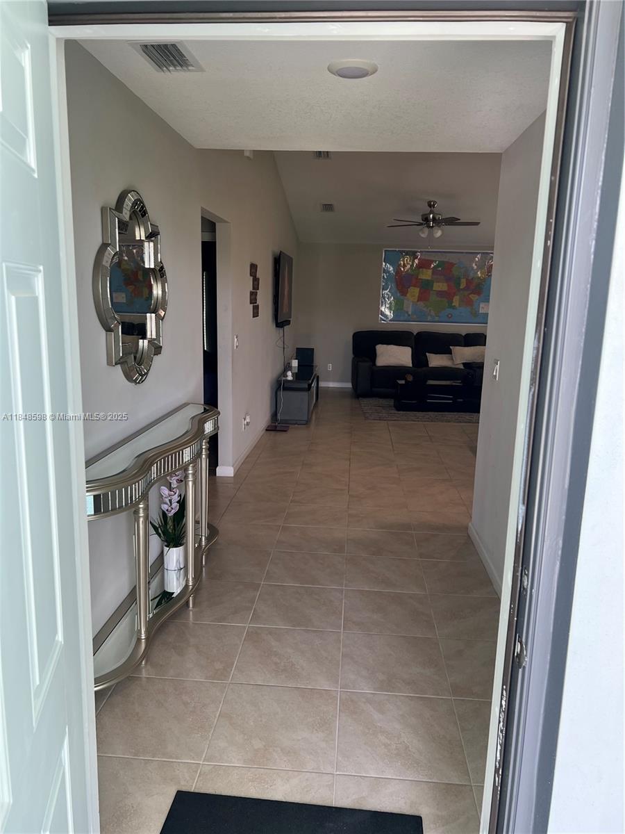 PORT ST LUCIE SECTION 18 - Residential Lease