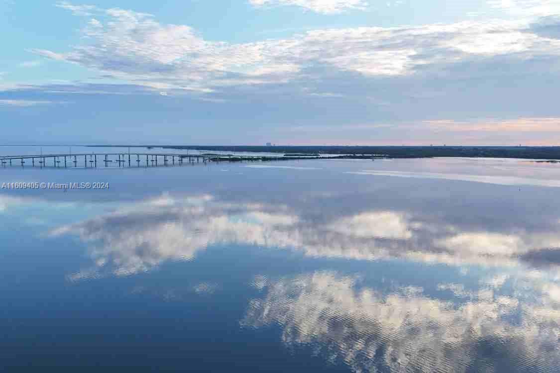 Broadview Manor - Residential