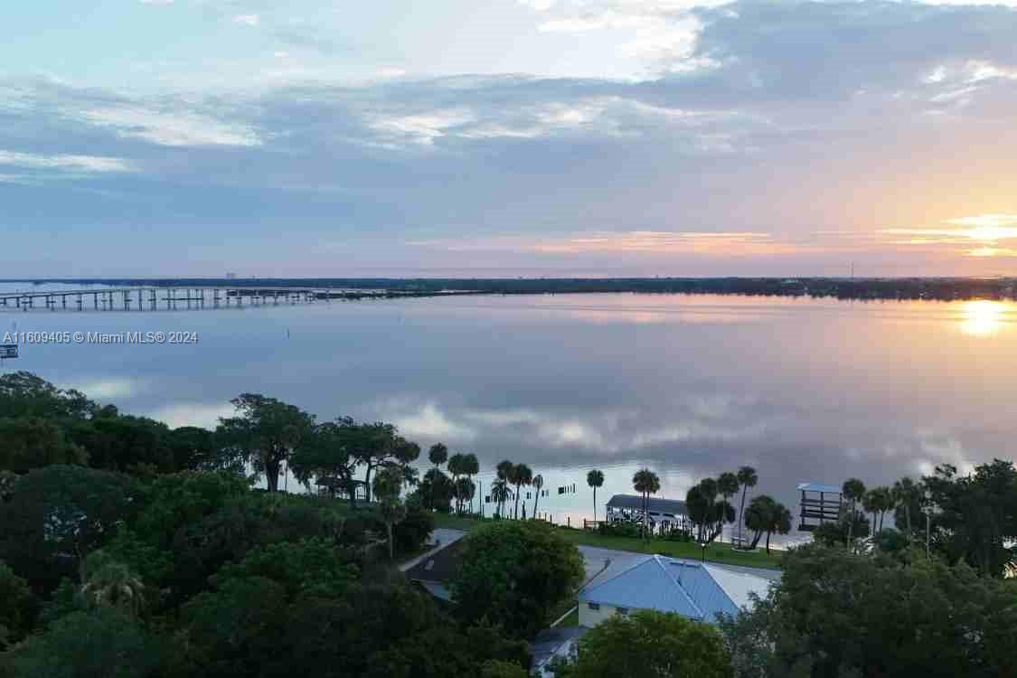 Broadview Manor - Residential