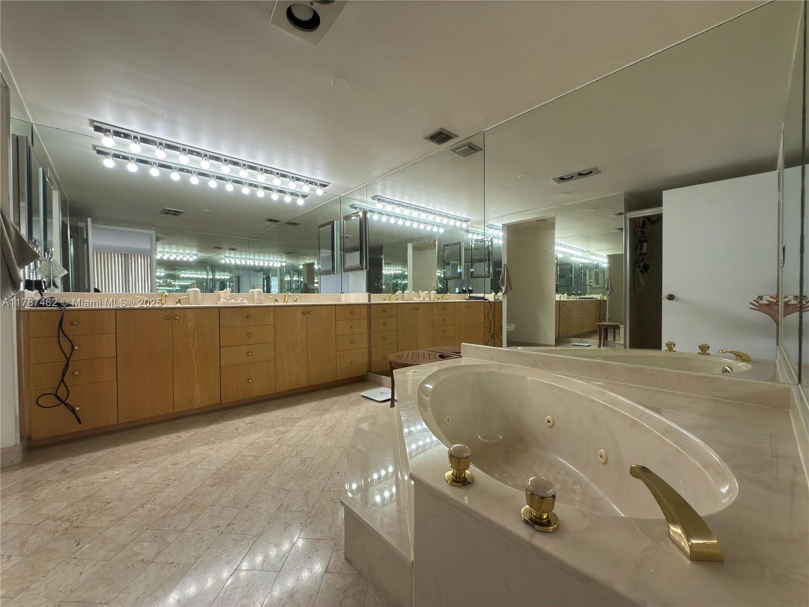 JOCKEY CLUB III CONDO - Residential Lease