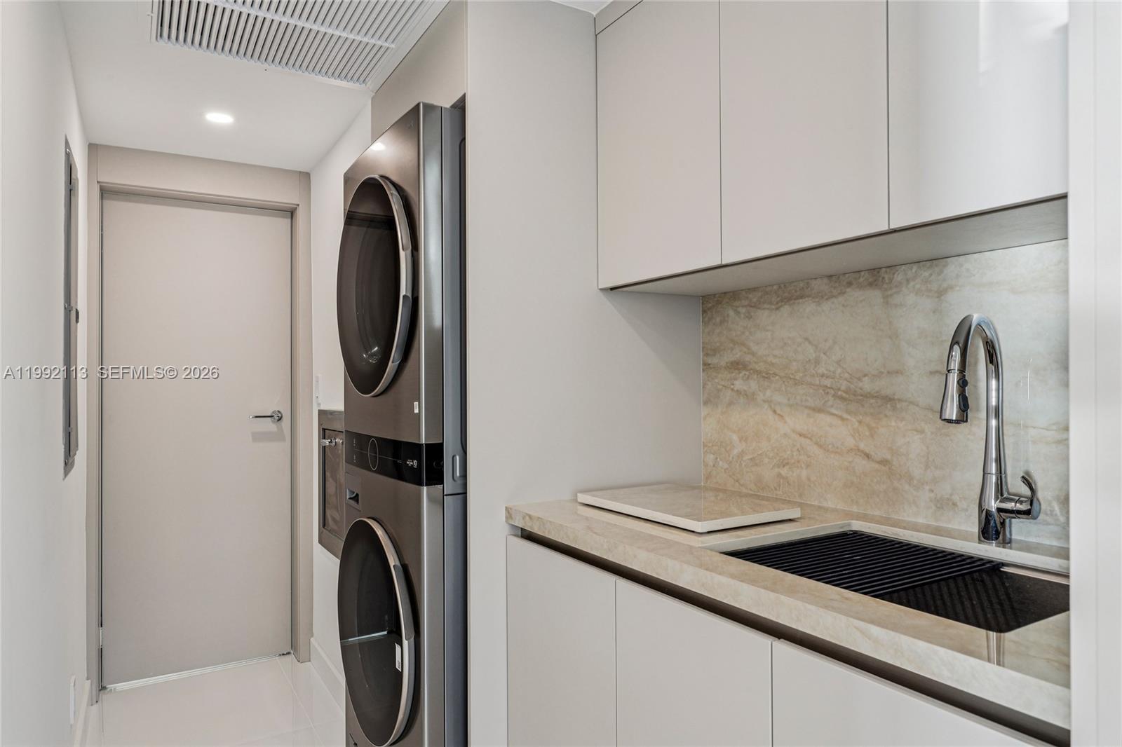 FIFTY SIX-SIXTY COLLINS A - Residential