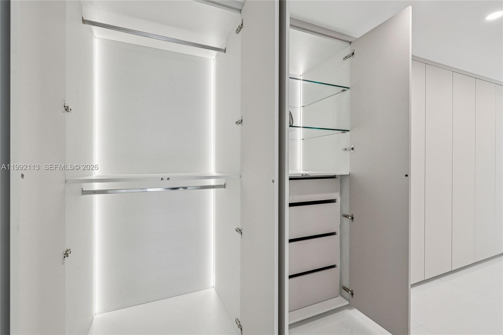 FIFTY SIX-SIXTY COLLINS A - Residential