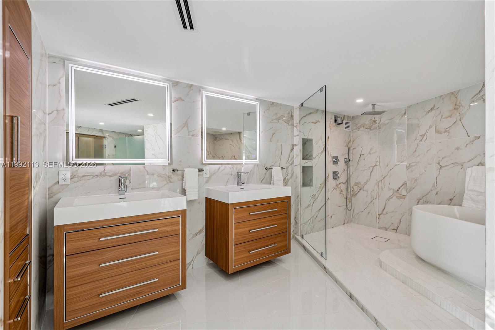 FIFTY SIX-SIXTY COLLINS A - Residential