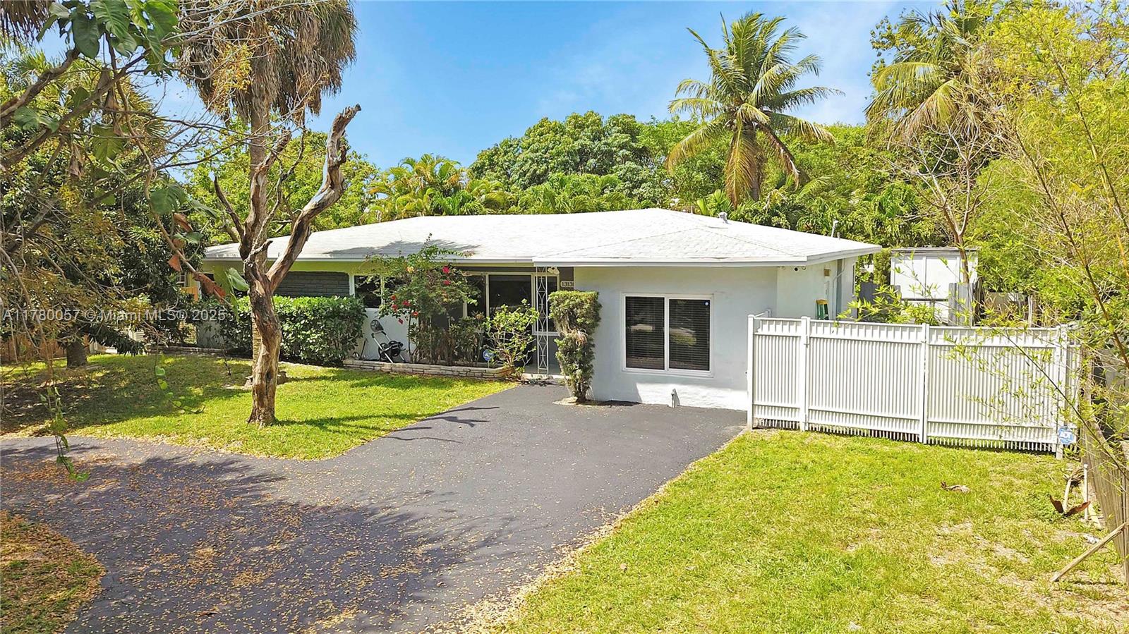 13130 Nw 1st Ave, Miami, Broward County, Florida - 3 Bedrooms  
2 Bathrooms - 