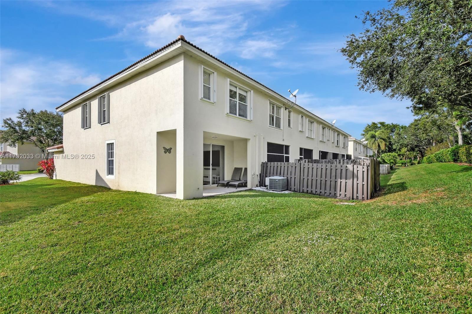 MELROSE PUD VERONA LAKES - Residential Lease