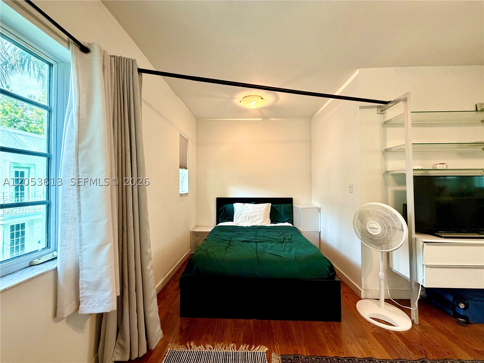 1215 Meridian Ave 8