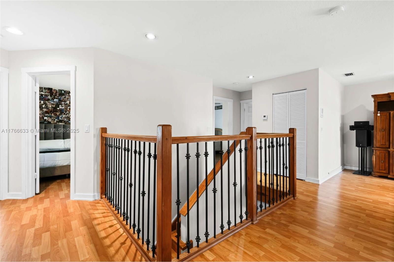 POD 5 AT MONARCH LAKES - Residential