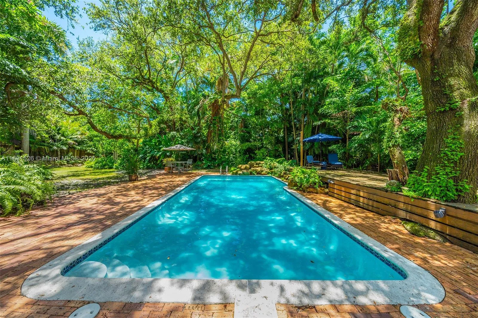 Miami, Florida 33133, United States, 4 Bedrooms Bedrooms, ,5 BathroomsBathrooms,Residential,Active,33610