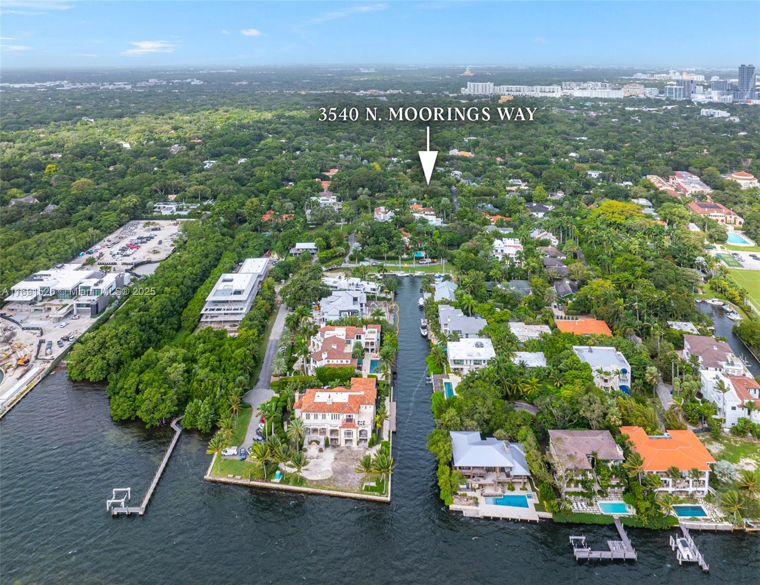 THE MOORINGS - Residential