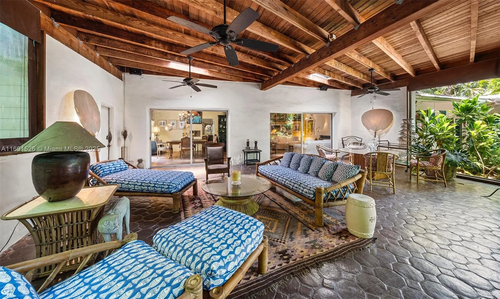 Miami, Florida 33133, United States, 4 Bedrooms Bedrooms, ,5 BathroomsBathrooms,Residential,Active,33610