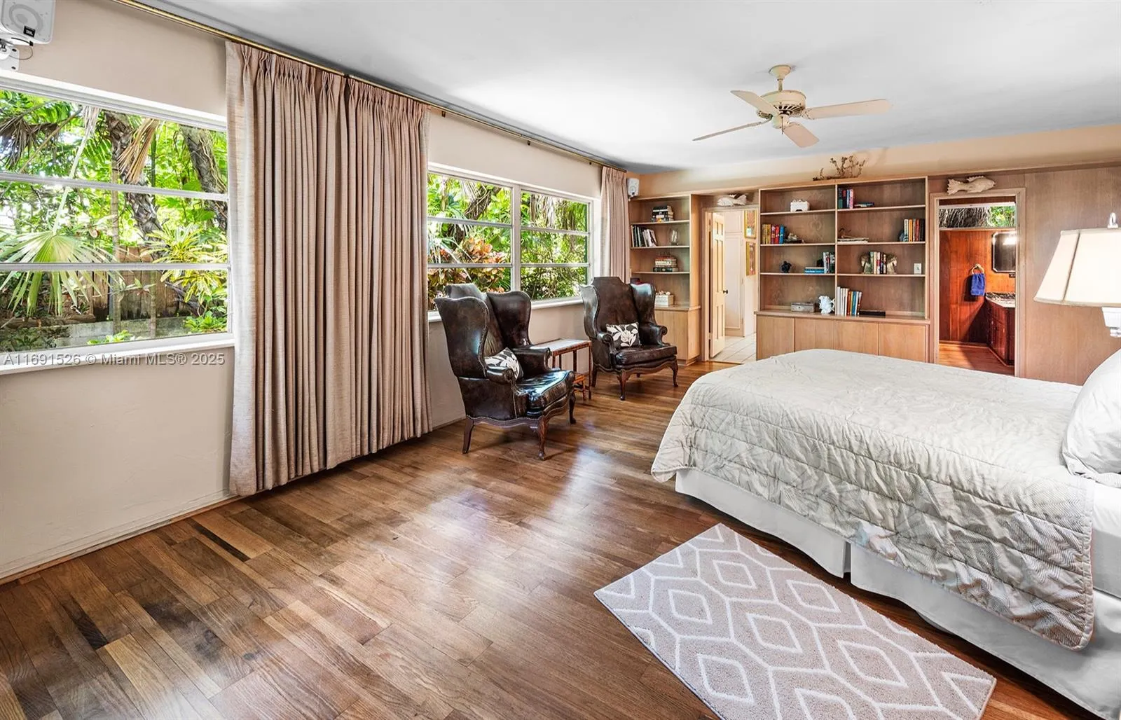 Miami, Florida 33133, United States, 4 Bedrooms Bedrooms, ,5 BathroomsBathrooms,Residential,Active,33610