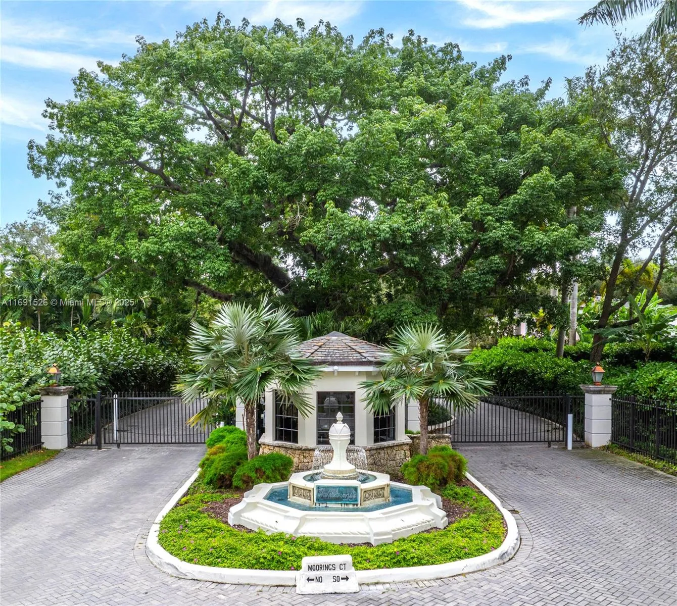 Miami, Florida 33133, United States, 4 Bedrooms Bedrooms, ,5 BathroomsBathrooms,Residential,Active,33610