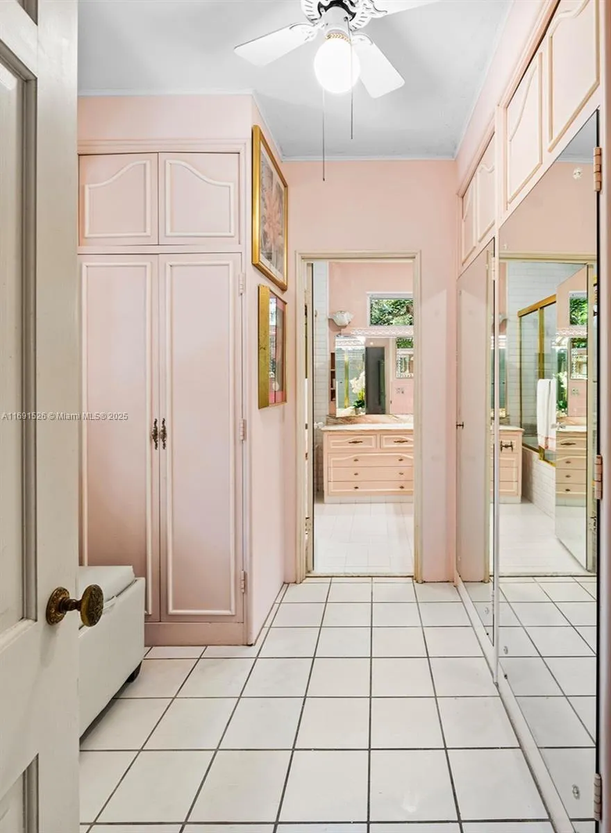 Miami, Florida 33133, United States, 4 Bedrooms Bedrooms, ,5 BathroomsBathrooms,Residential,Active,33610