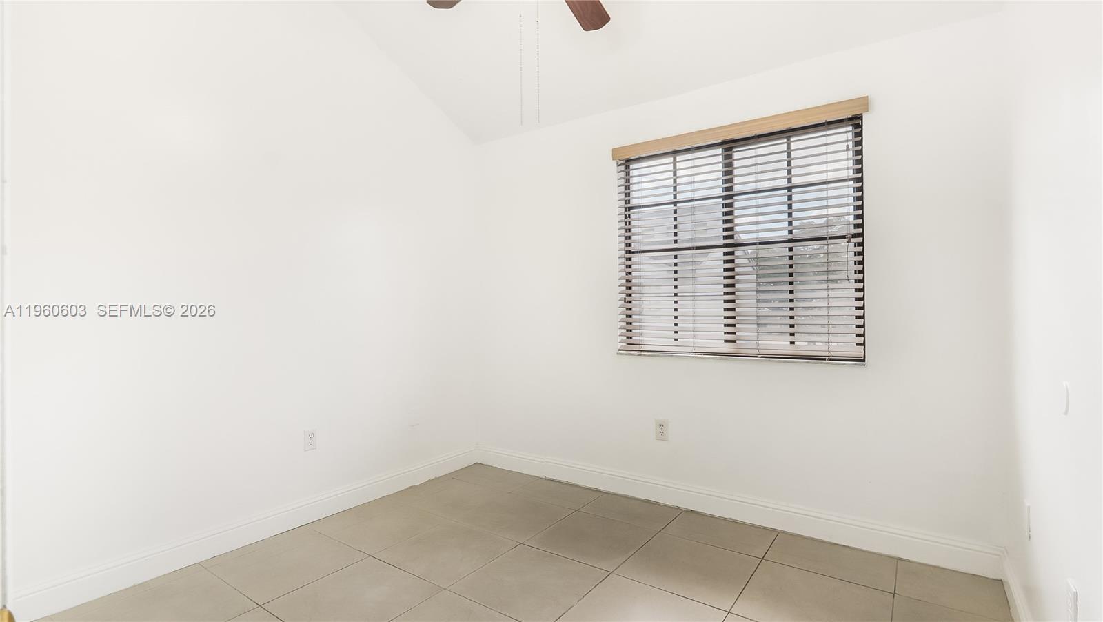 INTERNATIONAL PRINCESS 06 - Residential