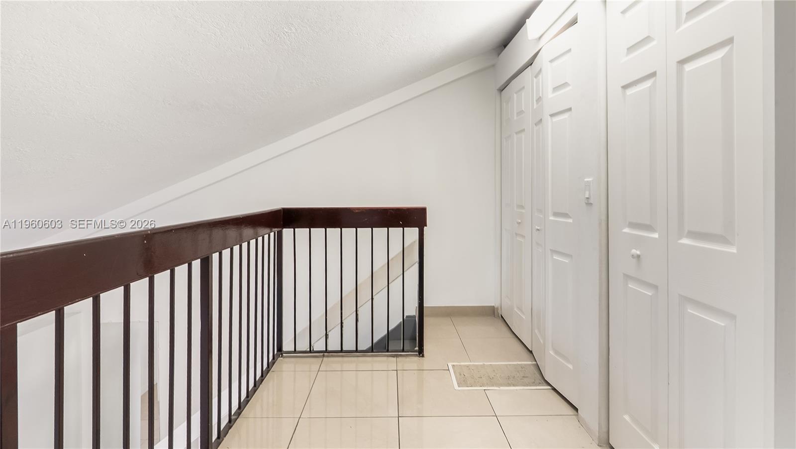 INTERNATIONAL PRINCESS 06 - Residential