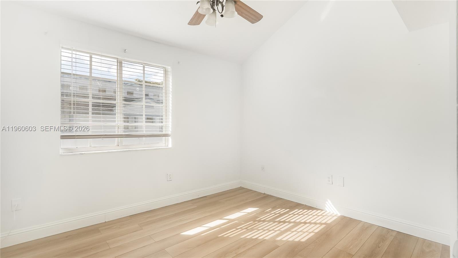 INTERNATIONAL PRINCESS 06 - Residential