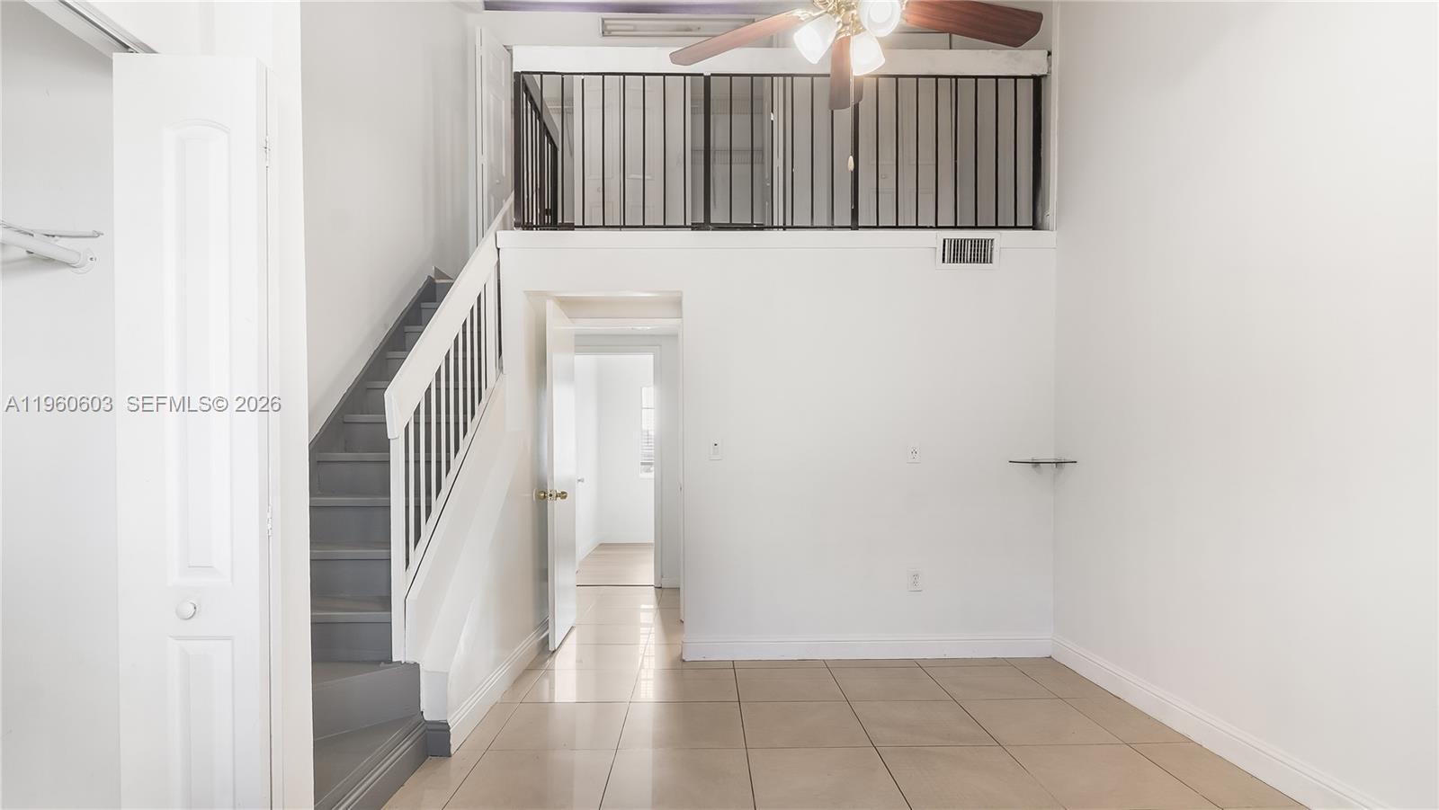 INTERNATIONAL PRINCESS 06 - Residential