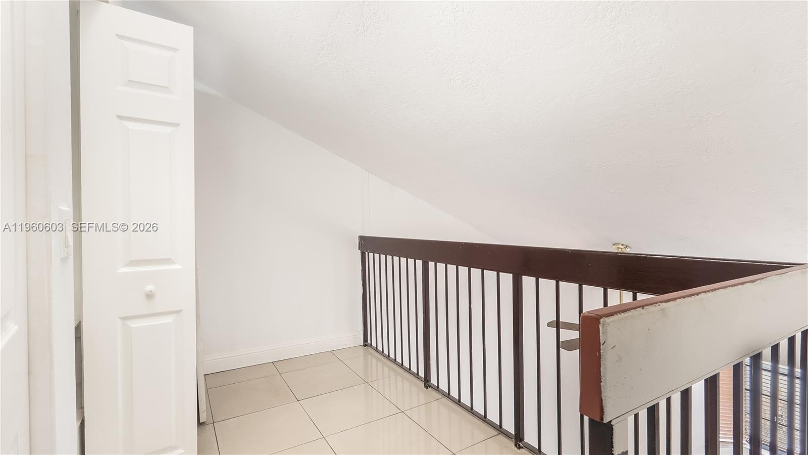 INTERNATIONAL PRINCESS 06 - Residential