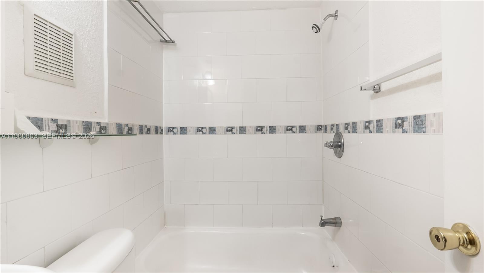 INTERNATIONAL PRINCESS 06 - Residential