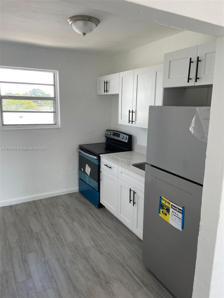 1261 NW 59th St 09