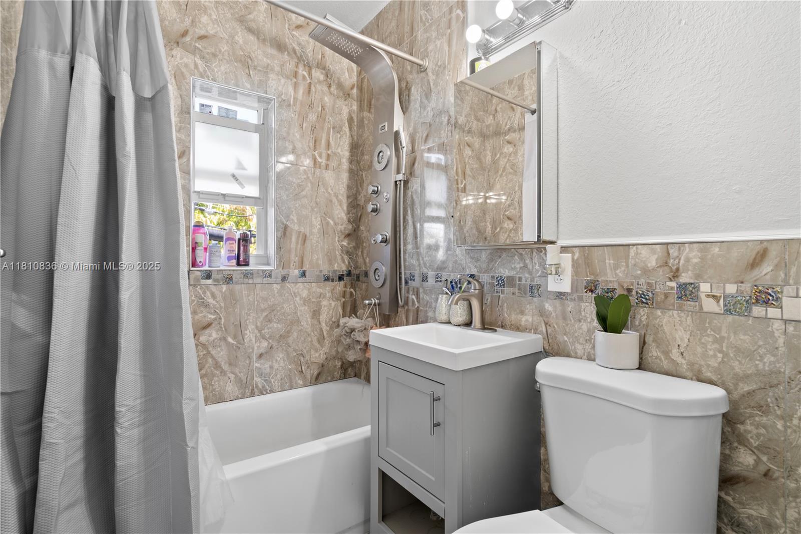 SUNSET PALM VILLAS CONDO - Residential