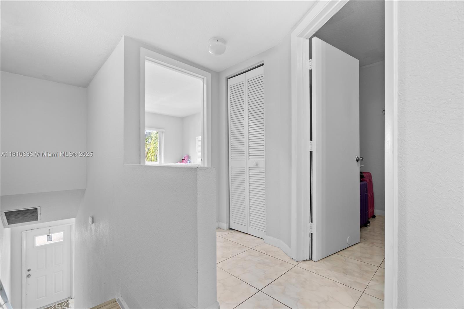 SUNSET PALM VILLAS CONDO - Residential