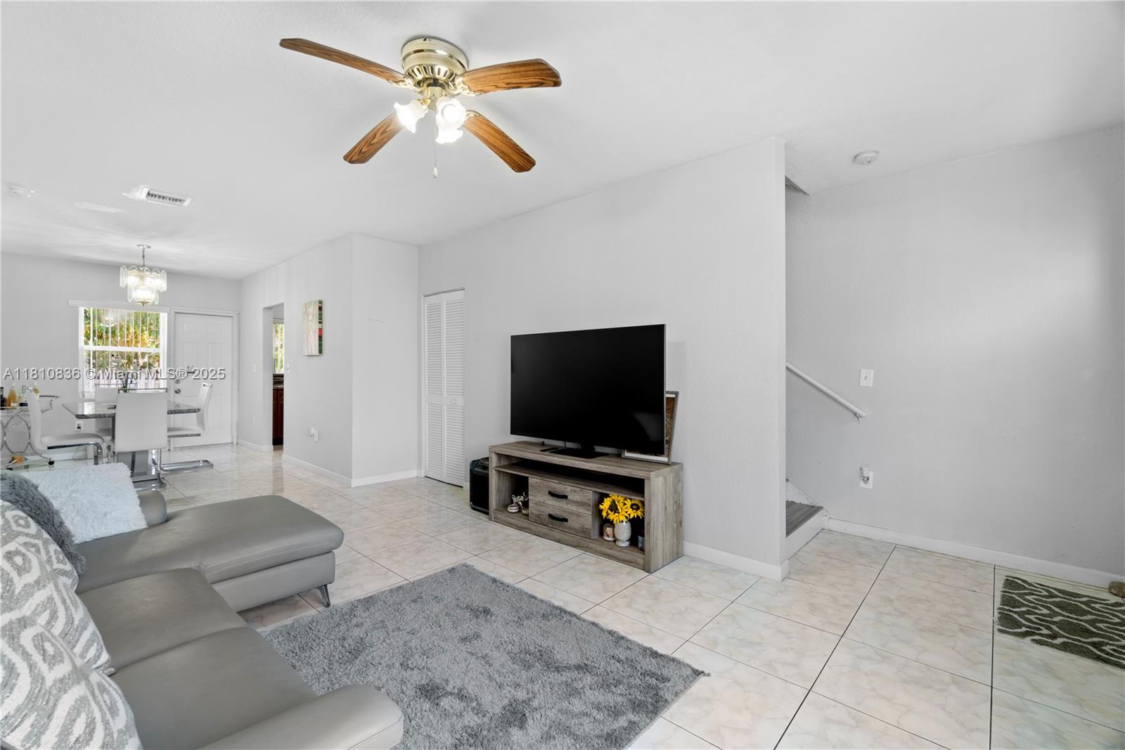 422 Nw 84th St 422, Miami, Broward County, Florida - 2 Bedrooms  
1 Bathrooms - 