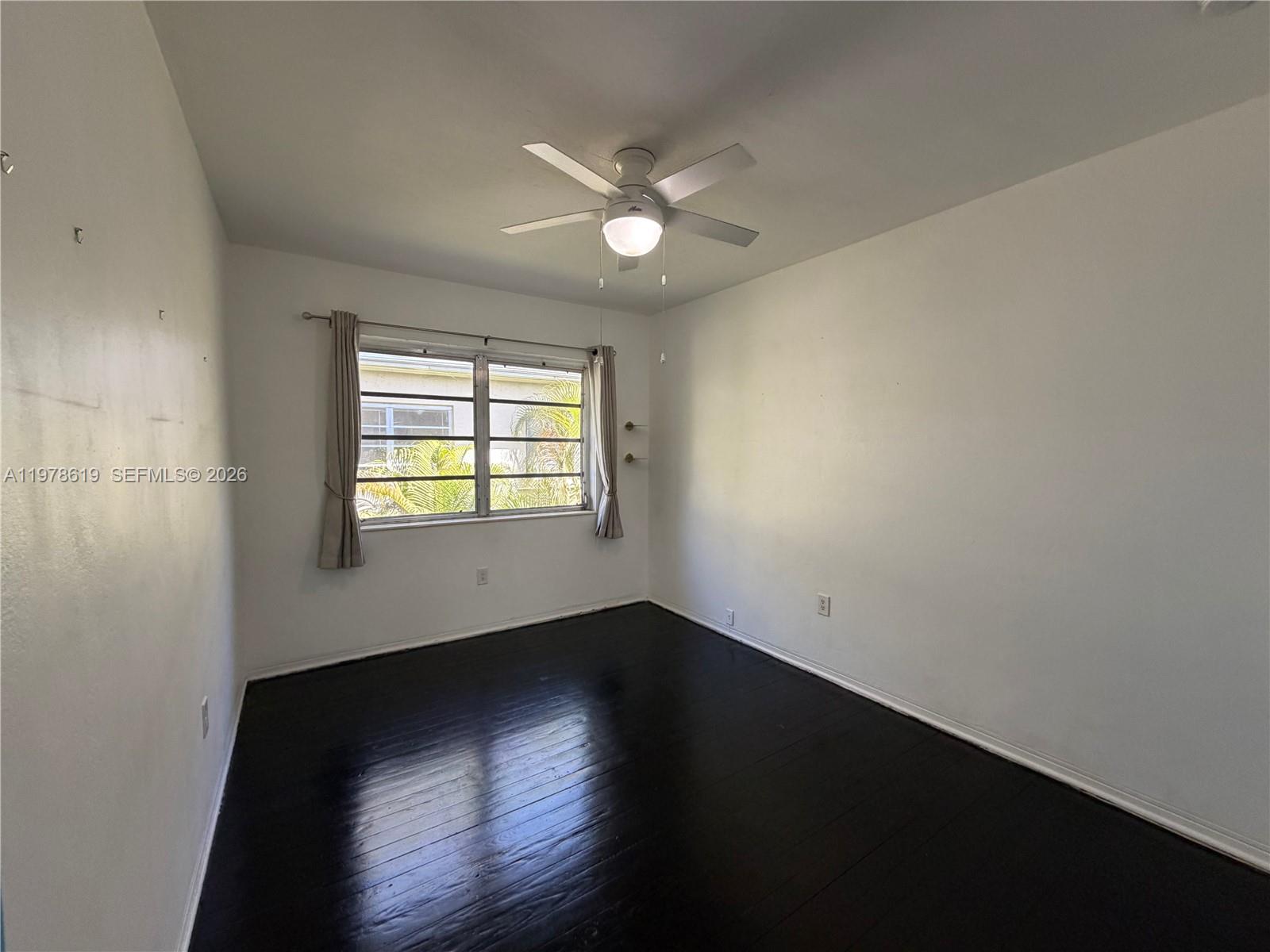 4730 Pine Tree Dr 11