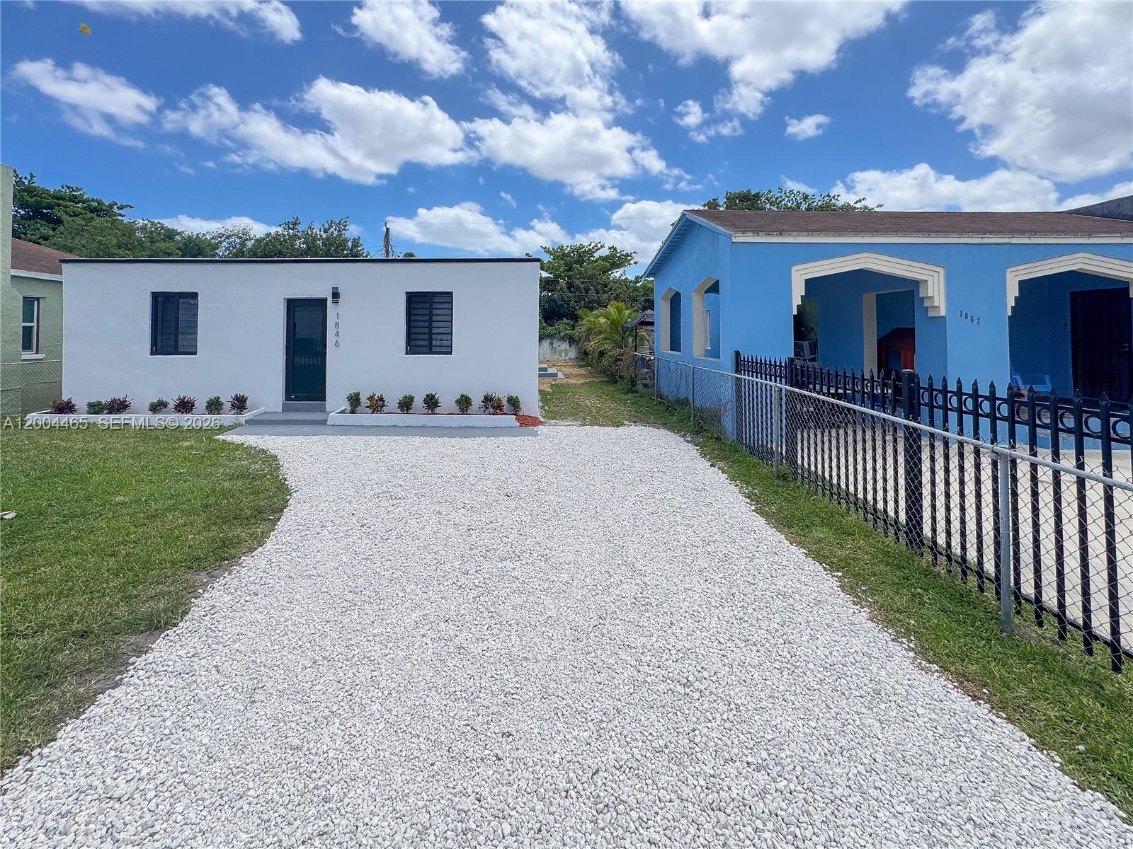 17TH AVE MANOR - Residential