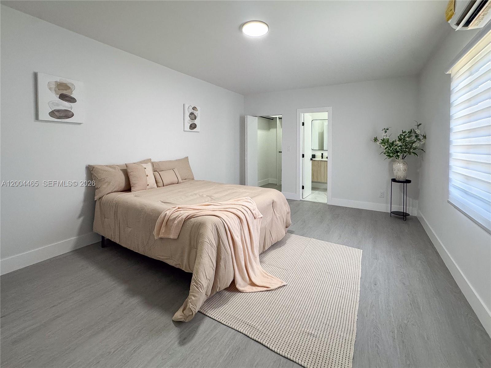 17TH AVE MANOR - Residential