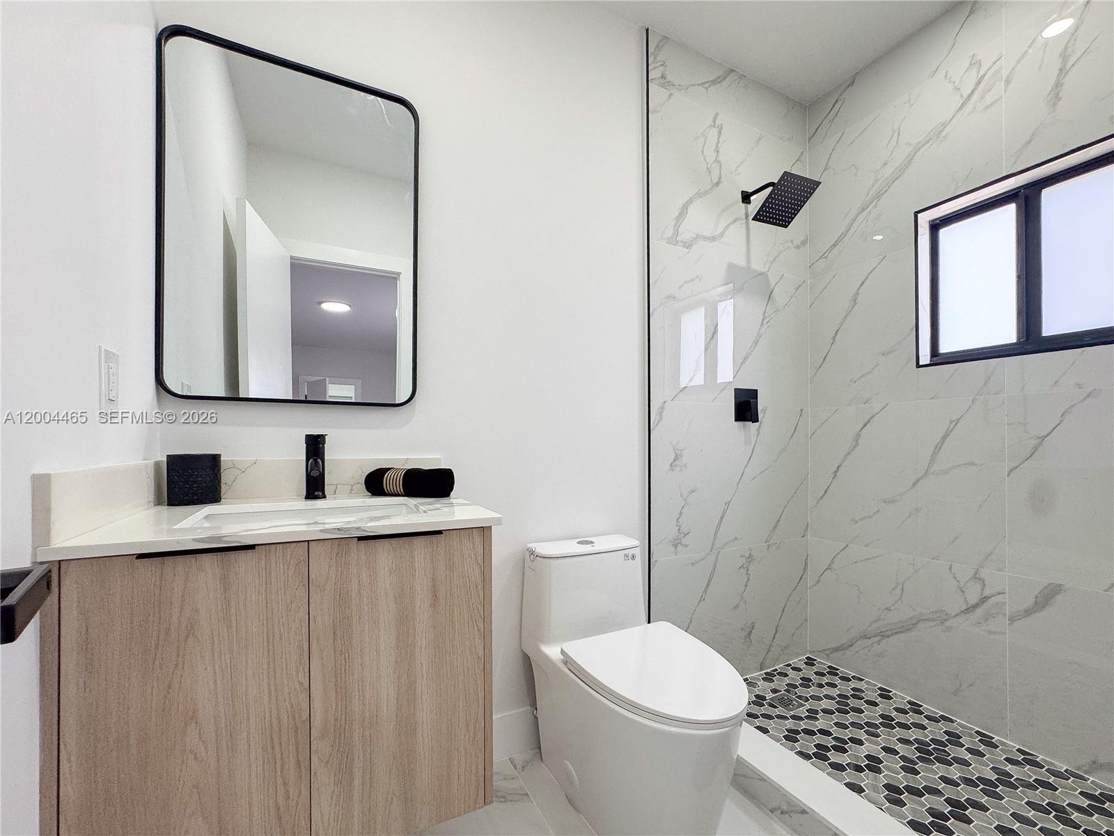 17TH AVE MANOR - Residential