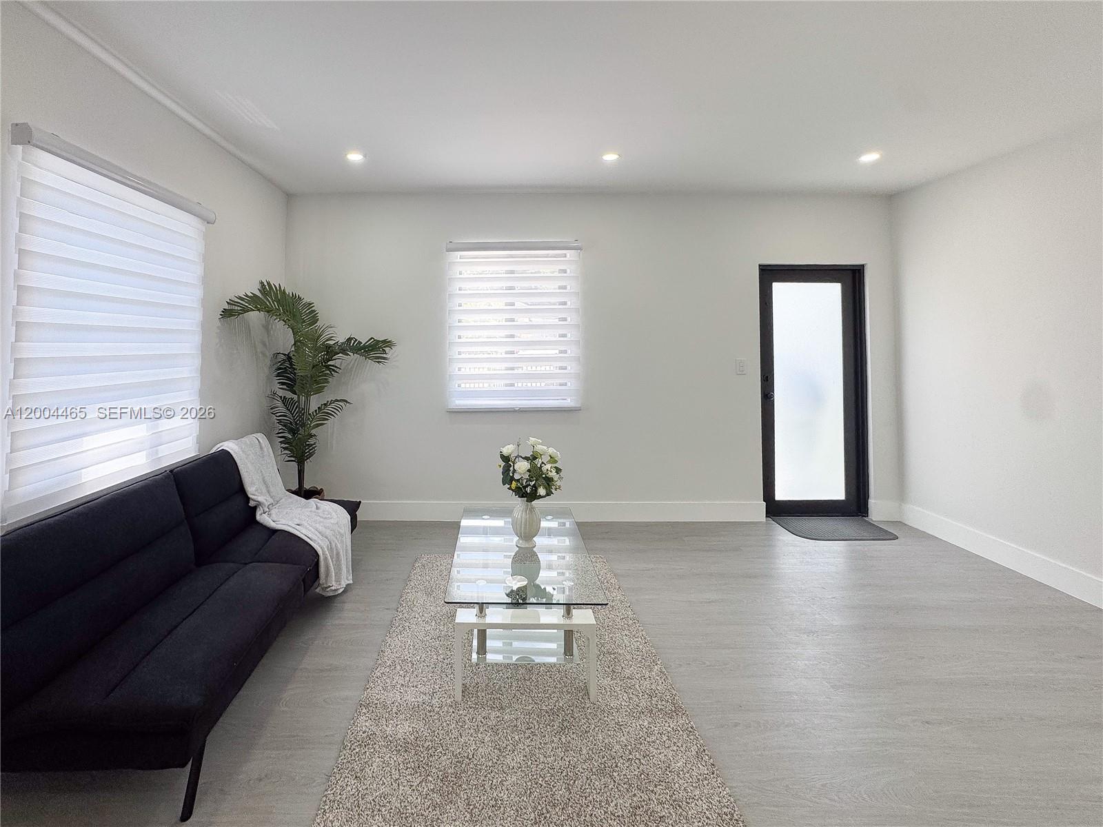 17TH AVE MANOR - Residential