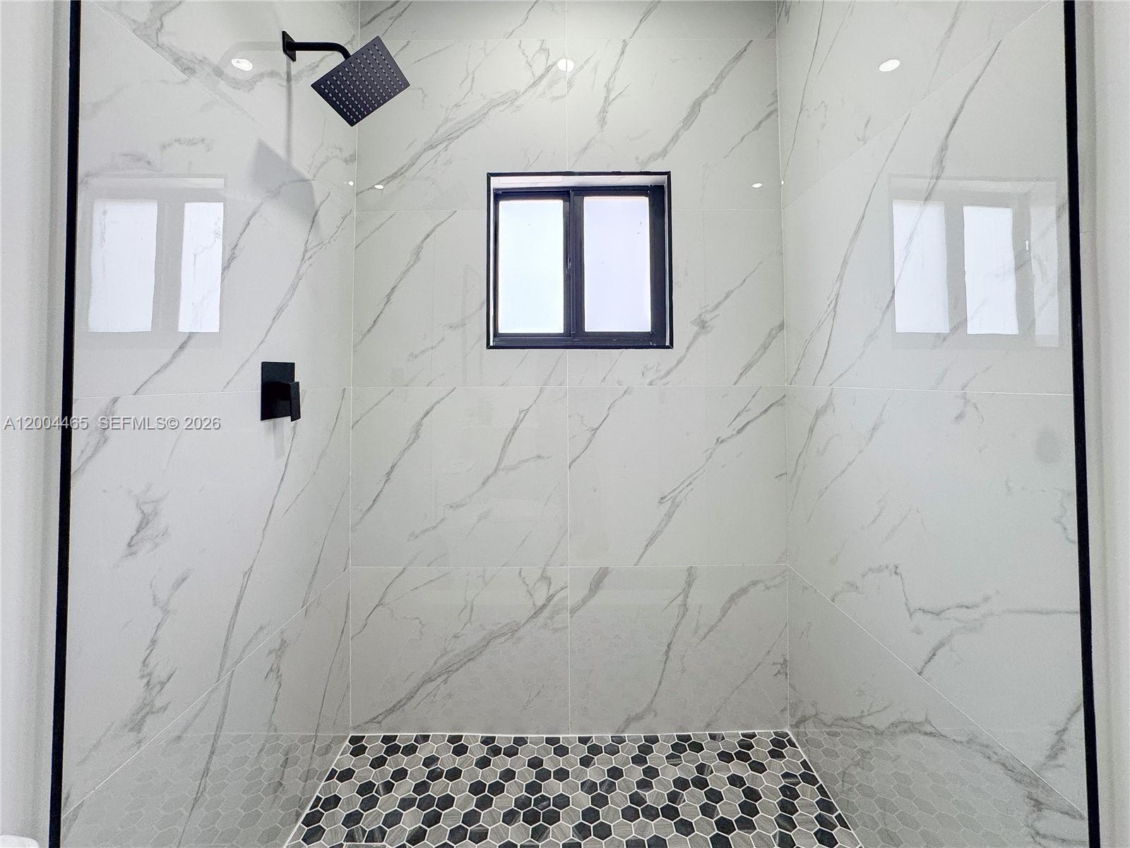 17TH AVE MANOR - Residential