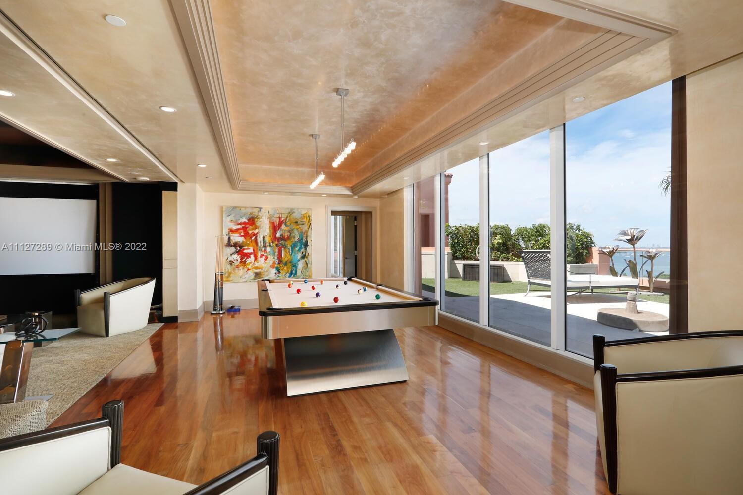 THE GABLES CONDO - Residential